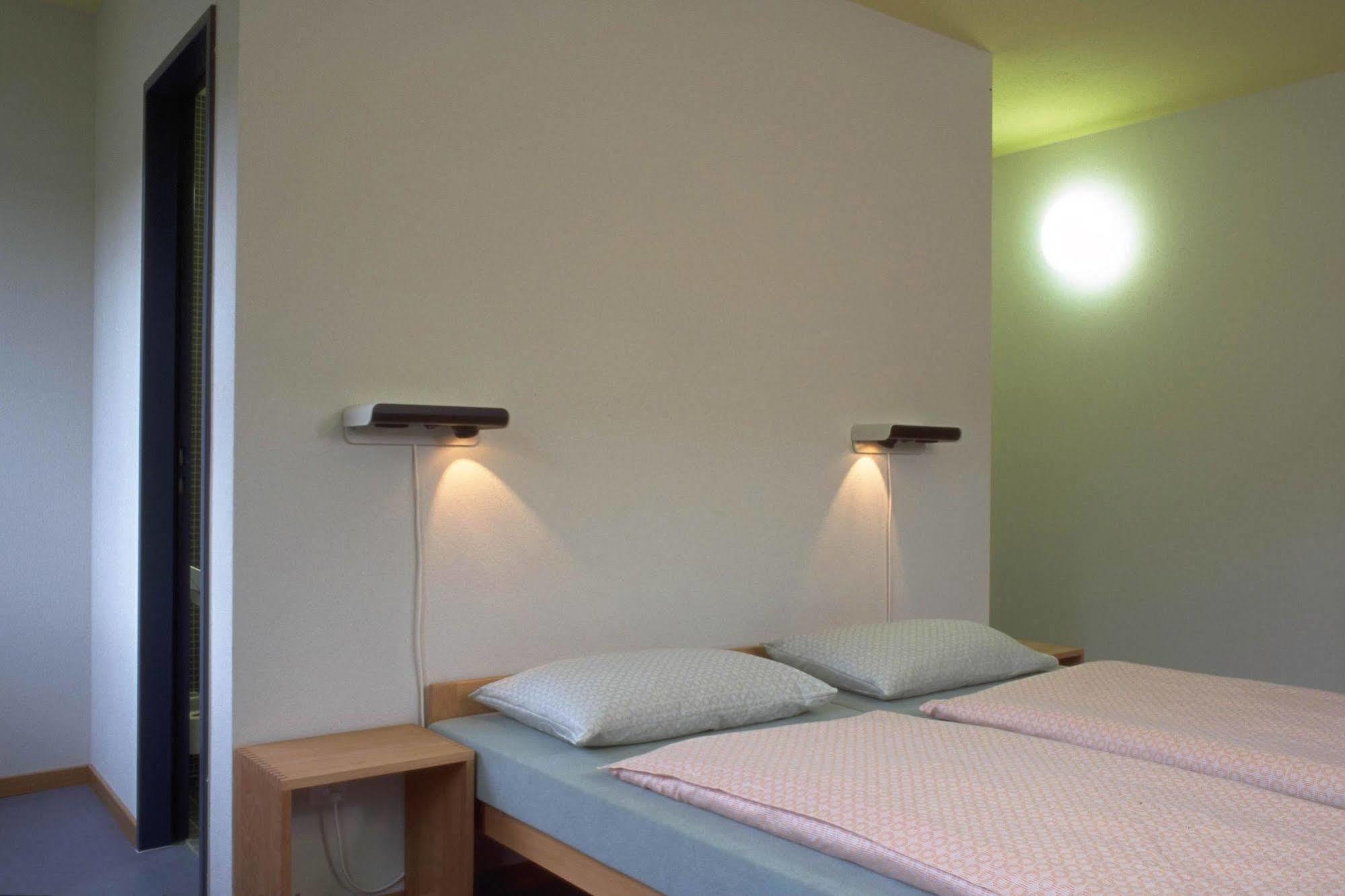 Zurich Youth Hostel Exterior photo