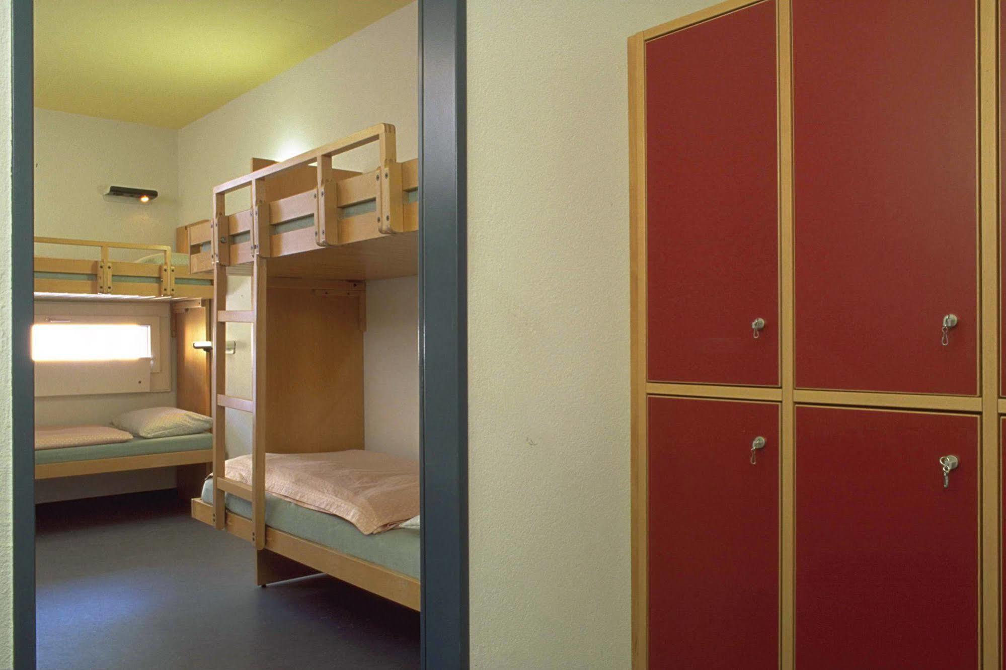 Zurich Youth Hostel Exterior photo